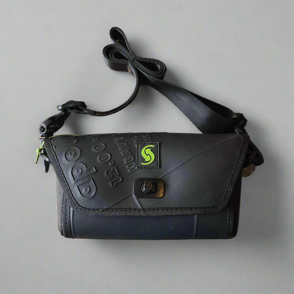 Silko Isla Verde Sling Bag